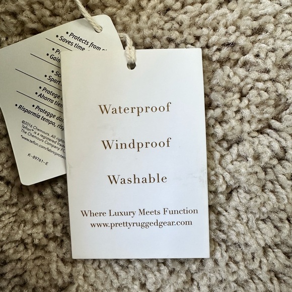 NWT Pretty Rugged bag - Picture 3 of 3